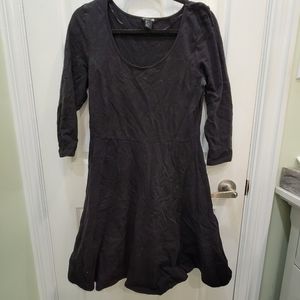 (Size L) H&M Black Scoop Neck 3/4 Sleeve Skater Dress